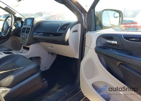 2019 Dodge Grand Caravan Sxt z USA, uszkodzony, nr VIN 2C4RDGCG2KR693479